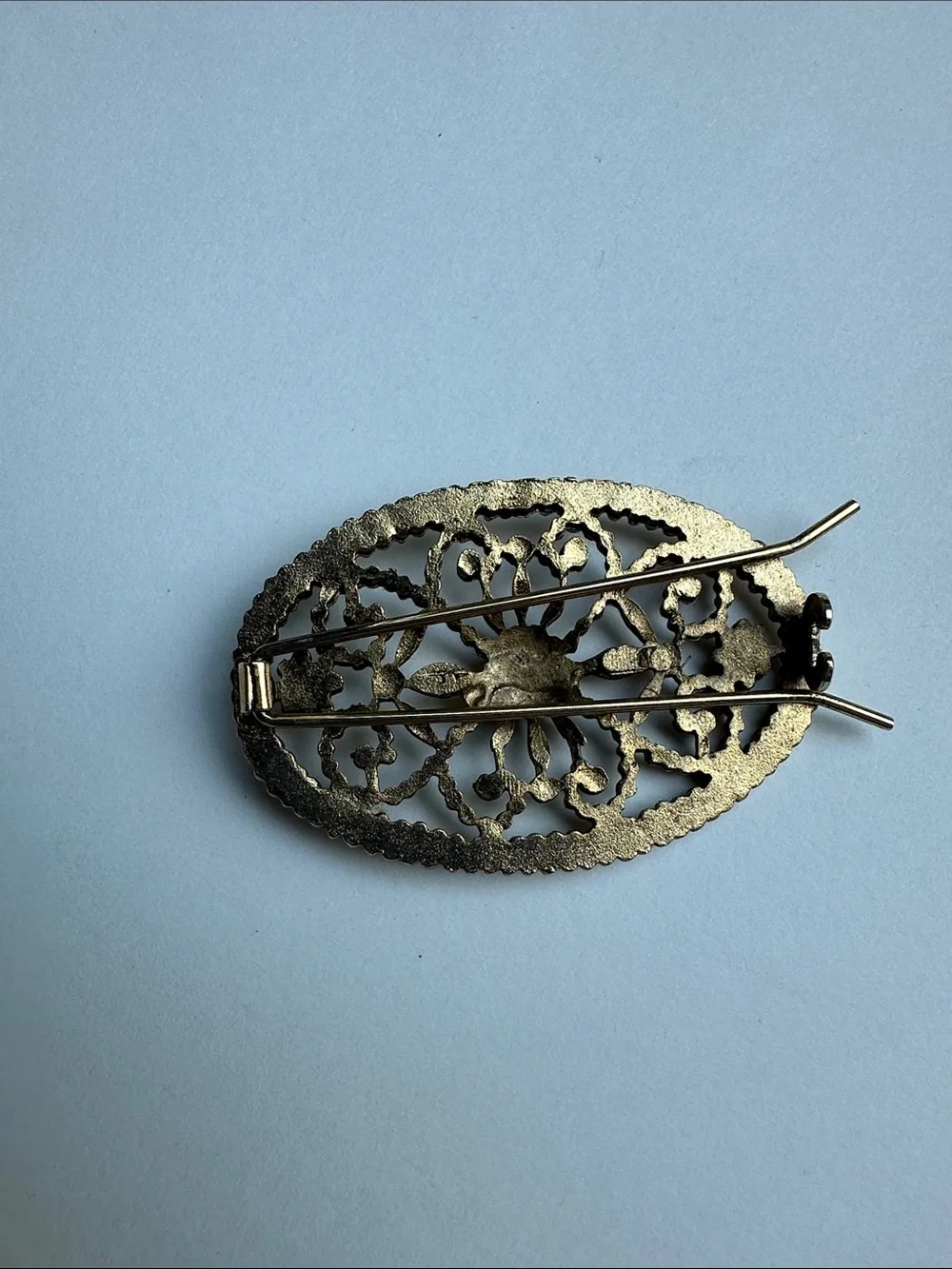 Vintage-Style Oval Filigree Hair Barrette - Gold